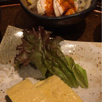 ちょぼいち鶏鶏もだん - ササミともやしのピリ辛サラダ&だし巻き卵