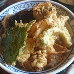 Sobadokoro Suzuki - 2015/09/04　12:40訪問　穴子天丼のアップ