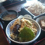 Sobadokoro Suzuki - 2015/09/04　12:40訪問　穴子天丼