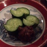 牛宝 - お突き出しの胡瓜。ここのお味噌めっちゃ美味しい。