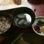 渓山亭 - ご飯、止め椀、香り物