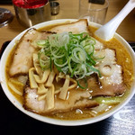 こく一番 ラーメン みどりや - ▪️味噌ラーメン  700円  （決してチャーシュー麺ではない！普通の味噌ラーメン そして大盛りではない！普通盛りで２玉位あり）