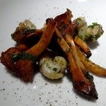 カゲロウ - ツブ貝と季節のキノコのパセリバターソテー