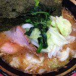 家系総本山 ラーメン 吉村家 - ラーメン キャベツ入り Sep/2015