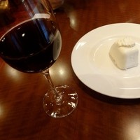 グラナータ TBS店 - ハウスワイン（キャンティクラッシコ）赤、トップスチーズケーキ