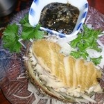 民宿まぐさ - あわびの刺身 ♪ 肝醤油で