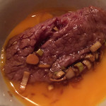 SATOブリアン - すき焼き風を卵にからめて