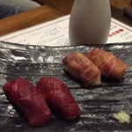 肉寿司 - あかみと中トロ（馬肉）