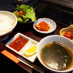 Yakiniku Kirari - ライスやスープ