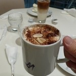 エルカフェ - 再）ちょっとガブ飲みしましょう。