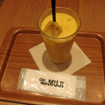 Cafe＆Meal Muji - 季節限定メニュー　マンゴーラッシー
