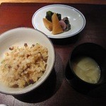 日本料理 京都 華暦 - お食事は定番のガーリックライスを作っていただきます！もうお腹いっぱいですが、香ばしいガーリックに誘われて完食！