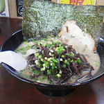 博多ラーメン とんこつ家 - きくらげ豚骨　まる　760円