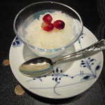 炭火鉄板焼　杜季 - お口直しのシャーベット！サッパリして美味しかった！