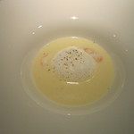 炭火鉄板焼　杜季 - タラバ蟹のカプチーノ仕立て！カニの身とクリームソースが絶品です