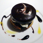 ポアジェ - パッションフルーツ，マンゴーのクリームゼリー，カカオの香りバナナのパイと合わせて