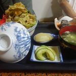 たぬき食堂 - やさい肉丼