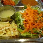 ファミリー - チキンスープ、サラダ