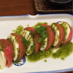 shin - モッツアレラとトマトのカプレーゼ480円