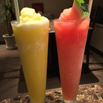 タイレストラン タニサラ - フローズンドリンク　パイン　スイカ　各税込550円