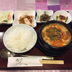 韓国家庭料理 味楽 - 豆腐チゲ定食 税込910円
