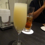 時分時 - モモのシャンパンカクテル