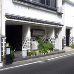 あや菜 - 朝のあや菜さん。今日のランチは何でしょうね