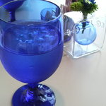 グラン カフェ - 水のコップきれい