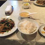 上海人家 - 今日の定食、ニラレバ炒め