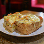 コメダ珈琲店 - たっぷりたまごのピザトースト☆