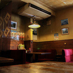 コメダ珈琲店 - イイ感じの内装☆