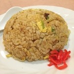 錦香園 - ランチっ！
            近所の中華料理を初めて食べに来た( ^ω^ )
            
            店員さんゎ元気な中国の方たち✨
            
            料理出てくるんめっちゃ早いし安い！w
            
            座敷もあってななみん連れて行きやすかった♪(´ε｀ )❤️