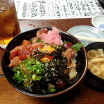 市場食堂 駅前 和田岬店 - 名前忘れたけど(笑)コチュジャン入った海鮮丼