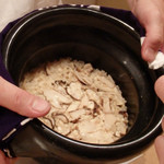 すず木 - 松茸ごはん、炊きあがり