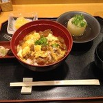 Kyouwada - 牛すじ丼　卵とじ