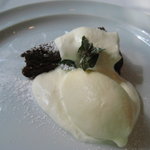 カッフェ アロマティカ - チョコレートケーキ　ココナッツのジェラート添え