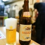 市場食堂 味処たけだ   - 朝なのに瓶ビールでいきました。