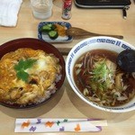 麺次郎 - Bセット(伊達鶏親子丼＋半ラーメン)H27.8.30