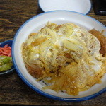 来福亭 - カツ丼（大盛り）￥１１００(15-09)