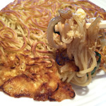 梅蘭 六本木ヒルズ店 - 餡はソバの下に埋まってます