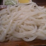 Teuchi Udon Gombee - うどん