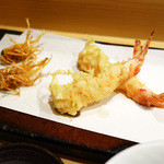 手打蕎麦 松竹庵 ます川 - 海老の天ぷら。旨いっ！(^∀^)ﾉ