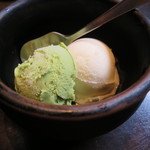焼肉×もつ鍋 二子玉川 蔵月 - バニラと抹茶のアイスクリーム　2015.09