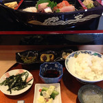 Sushi Tengu - 刺身舟盛り定食(1080円) (2015.09現在)