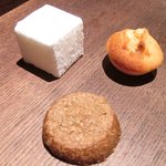 ライラ - ランチコース 5443円 の小菓子