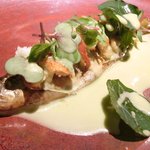 ライラ - ランチコース 5443円 の鮎の丸焼き彩り野菜添え