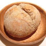 ライラ - ランチコース 5443円 のパン