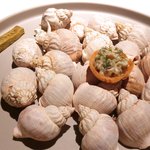 ライラ - ランチコース 5443円 のつぶ貝のタルトと鮑のソース