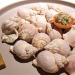 ライラ - ランチコース 5443円 のつぶ貝のタルトと鮑のソース
