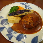 Cafe Salon de The OKA - 大田原牛のハンバーグセット2100円（前菜、飲み物、デザート付）